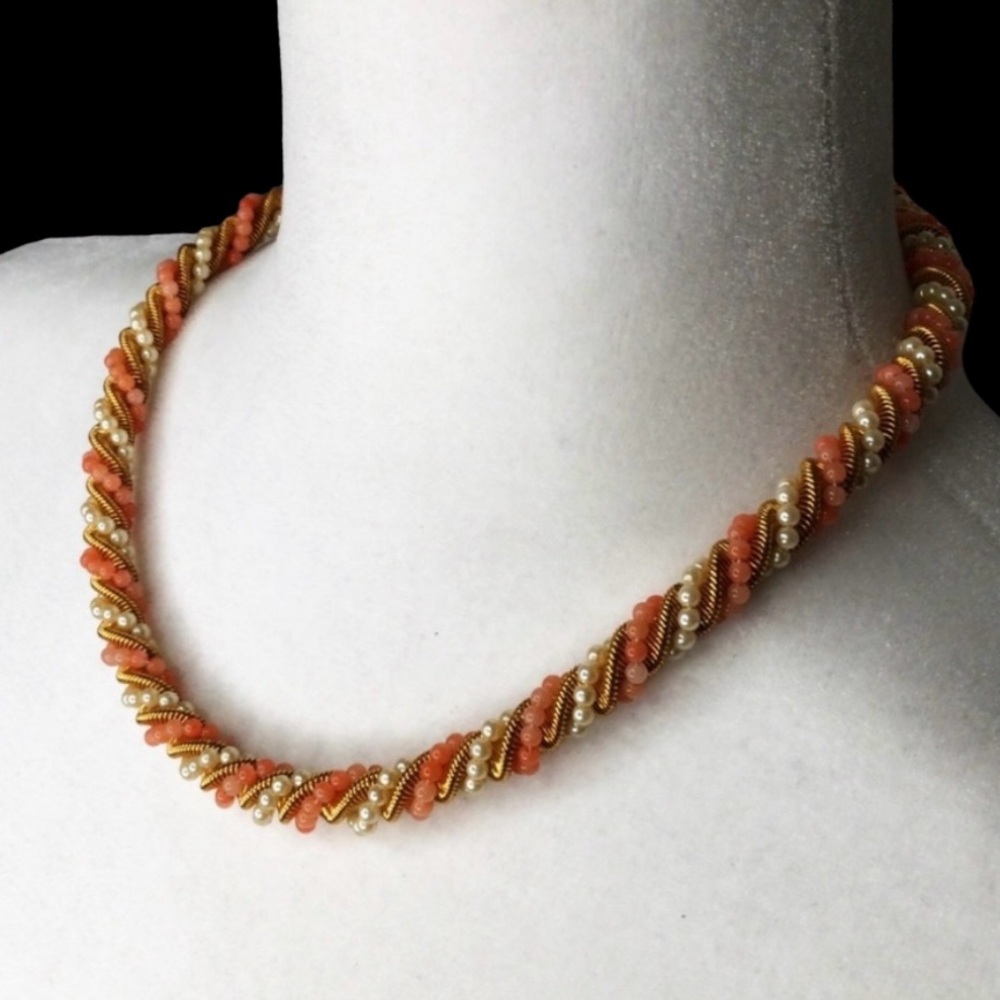 Vtg 80s Twisted Bead Rope Necklace & Earrings Set Gold-Tone, Faux Coral & Pearls - Picture 8 of 16
